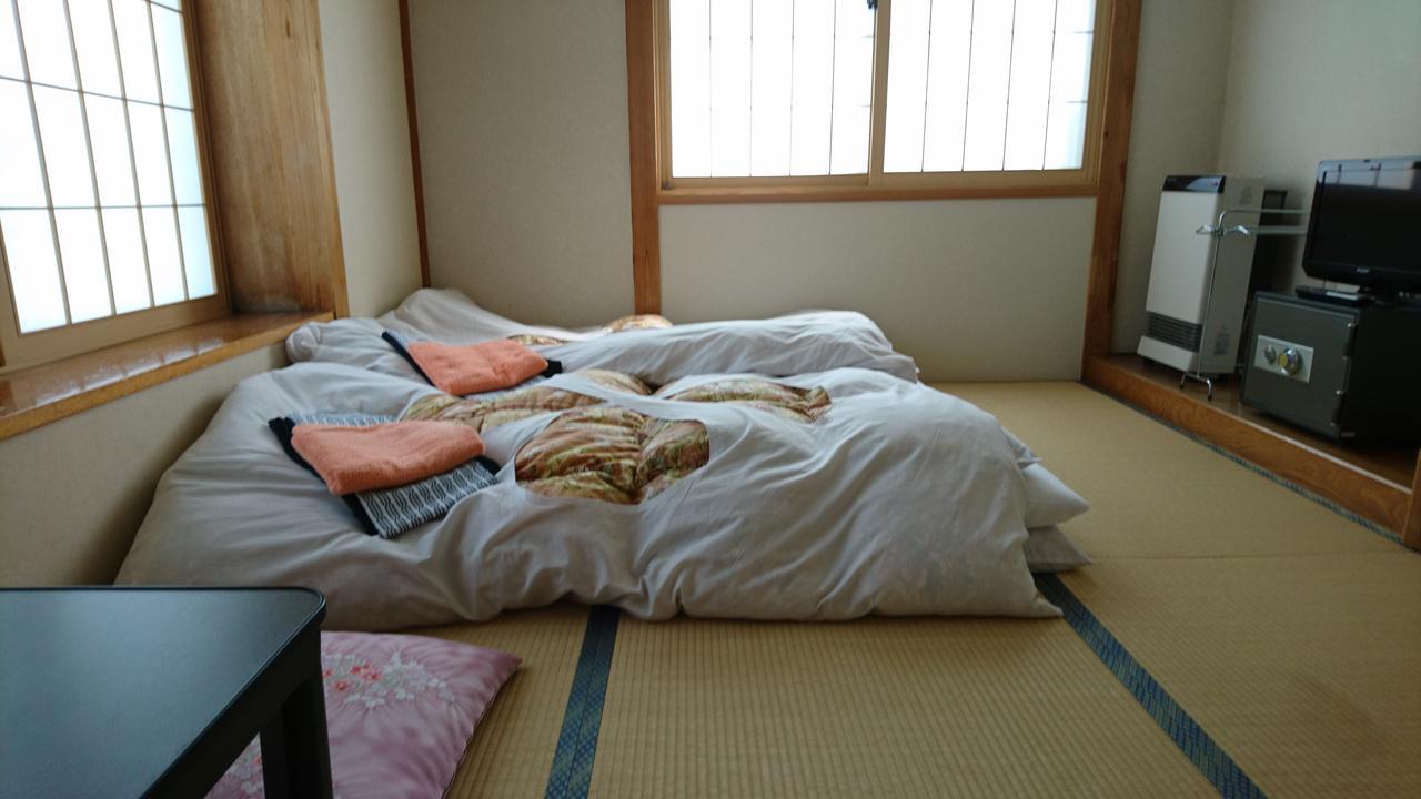 Apple Inn Takasaka Nozawaonsen Exterior photo