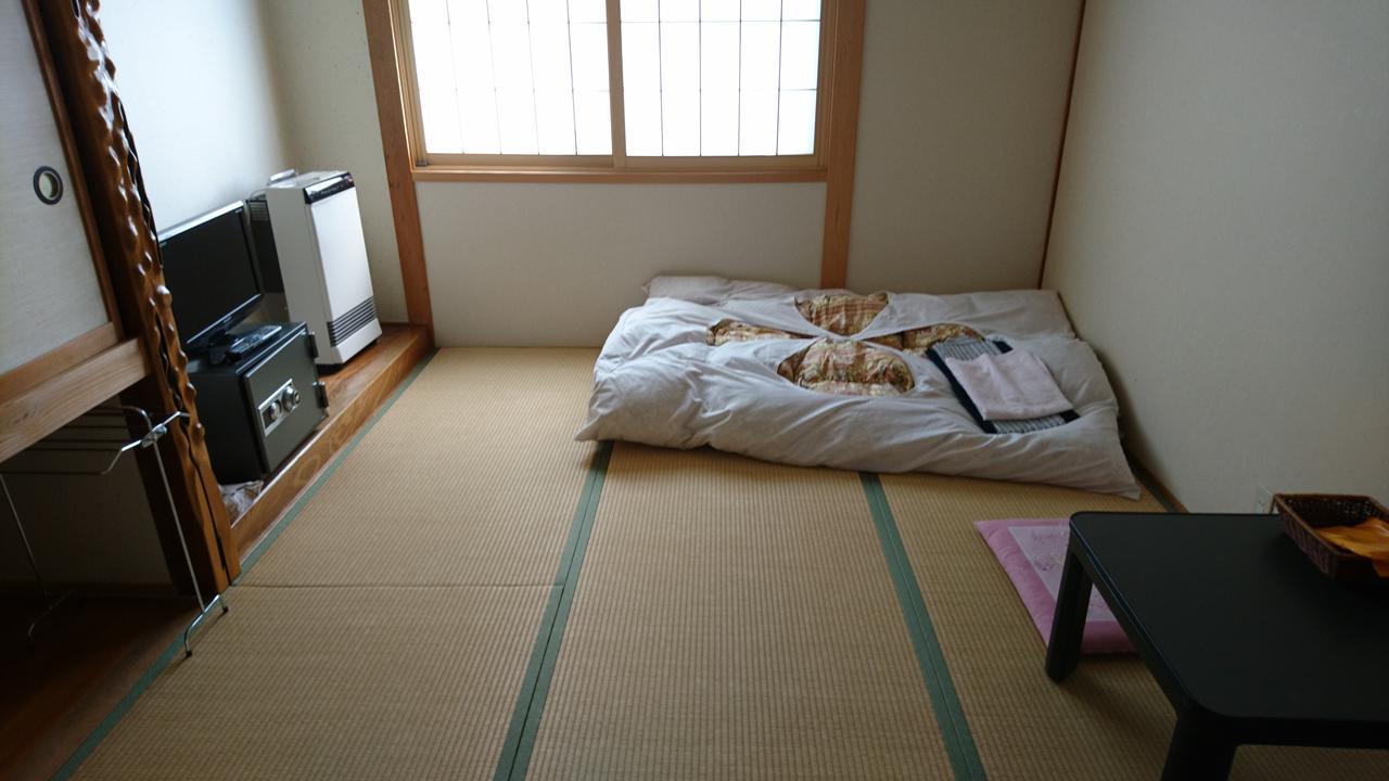 Apple Inn Takasaka Nozawaonsen Exterior photo