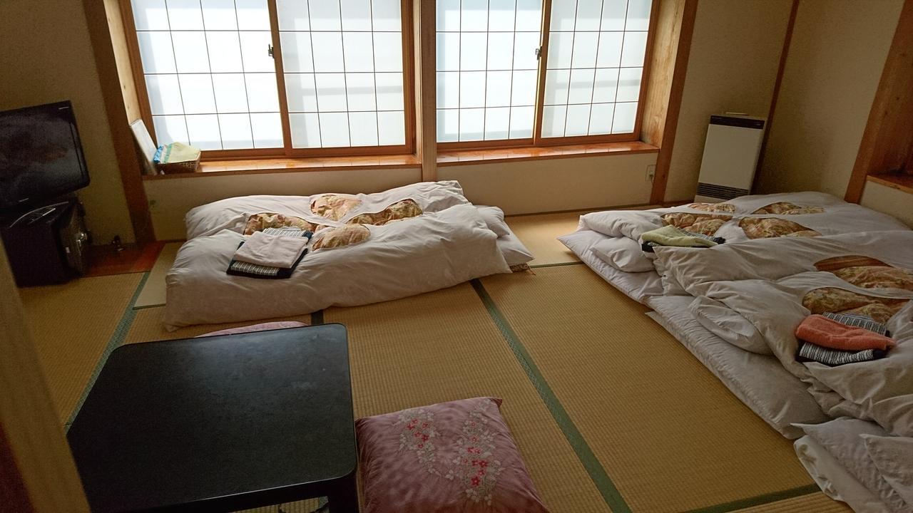 Apple Inn Takasaka Nozawaonsen Exterior photo