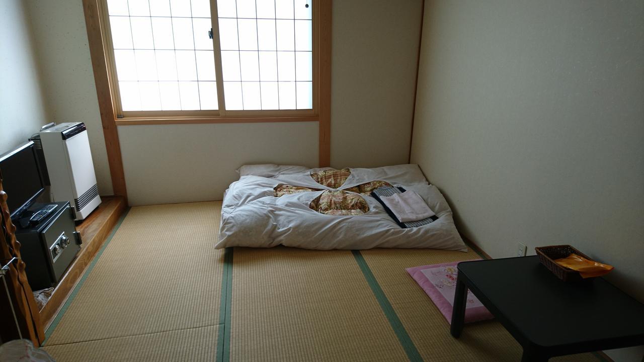 Apple Inn Takasaka Nozawaonsen Exterior photo